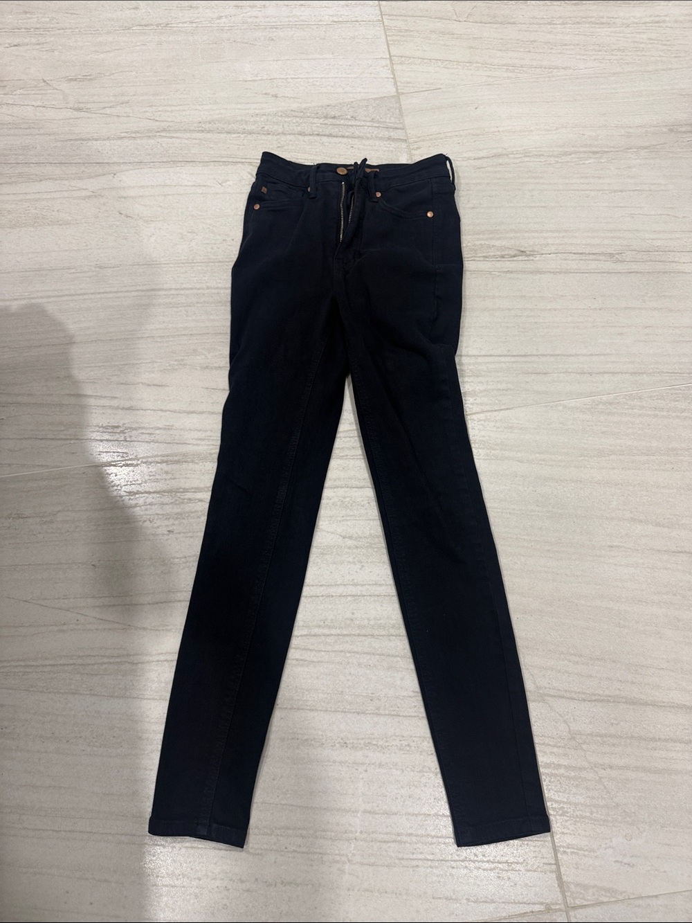 Like new just blue jeans size 0/24